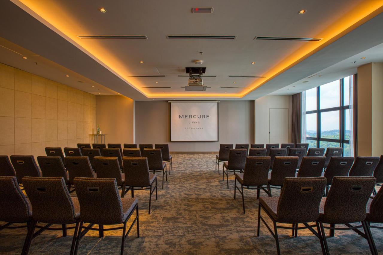 Mercure Living Putrajaya Exterior foto Meeting room