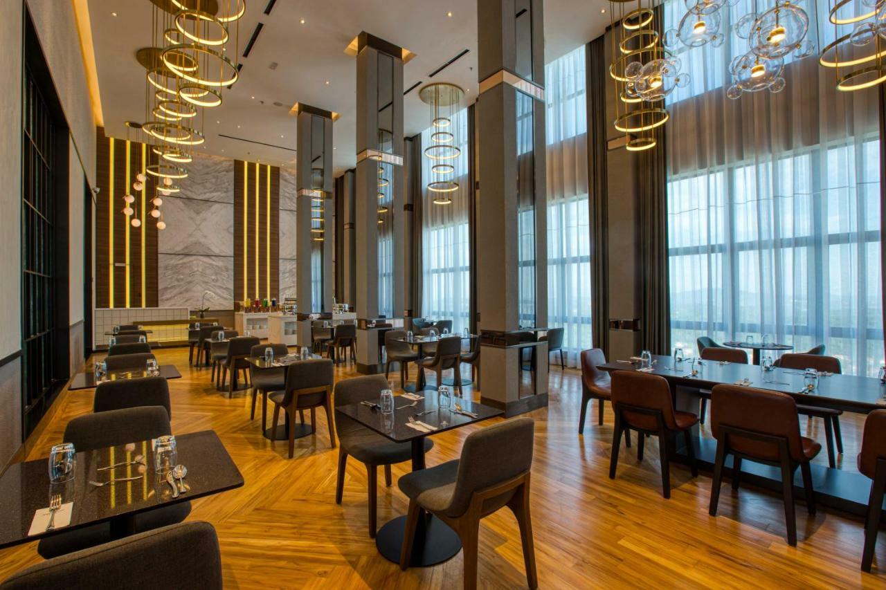 Mercure Living Putrajaya Exterior foto The restaurant
